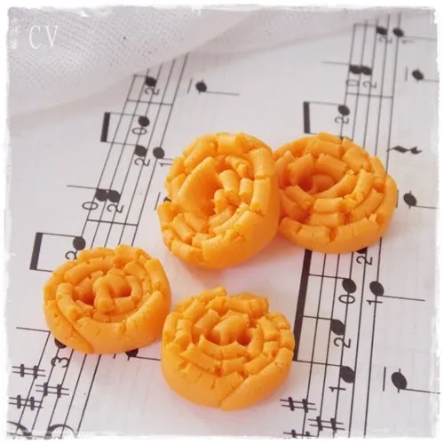 Artistic Round Buttons